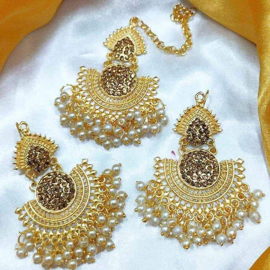 Earing With Tika Long Lasting polish